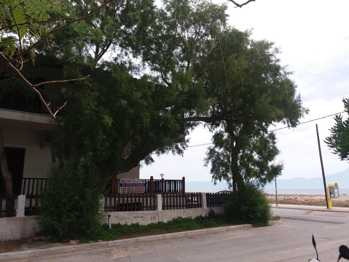 House Kosmas On The Beach Szárti Kültér fotó